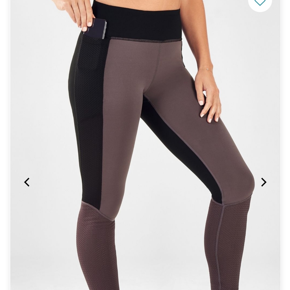 Fabletics workout leggings. Good used condition.